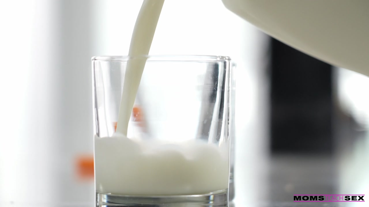 Milk For Santa & Milf For The Son